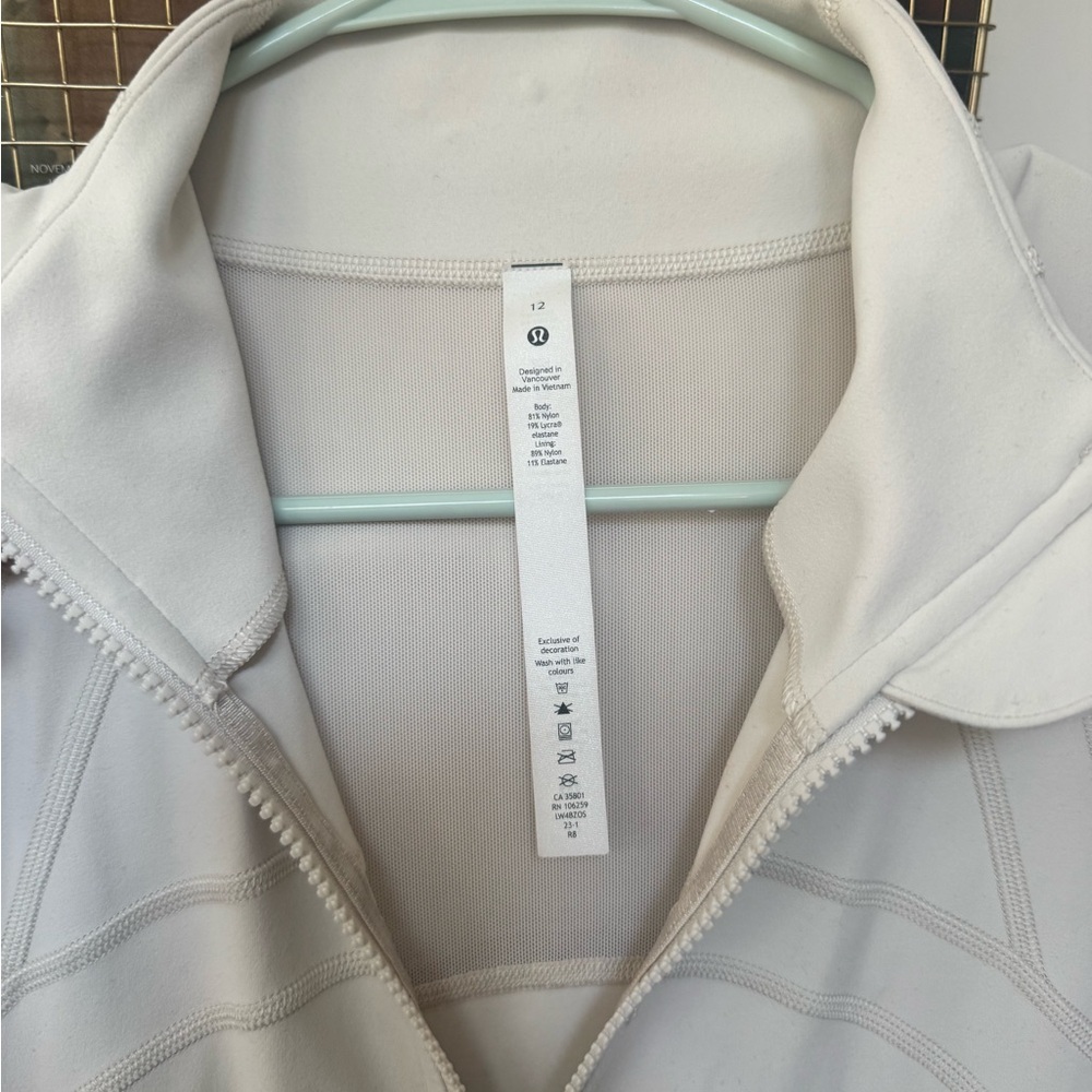 Lululemon Define Jacket (color: bone) - image 3